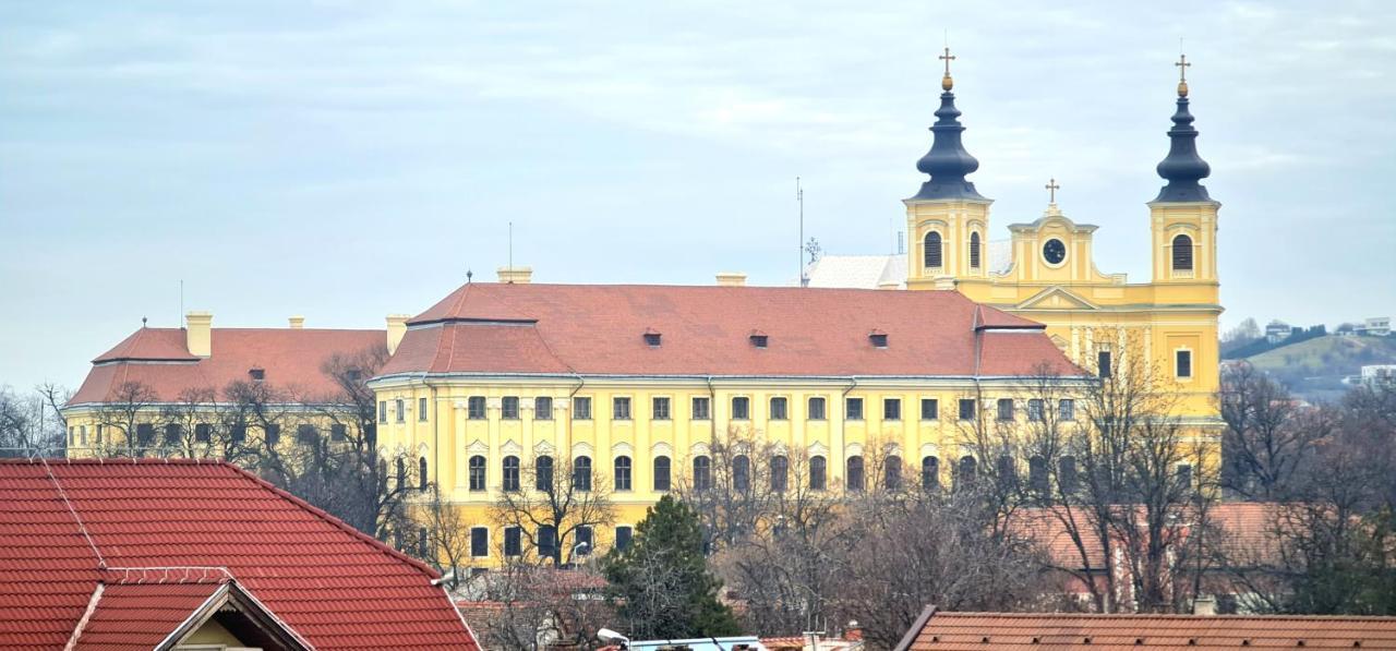 Moma Central Oradea Zewnętrze zdjęcie